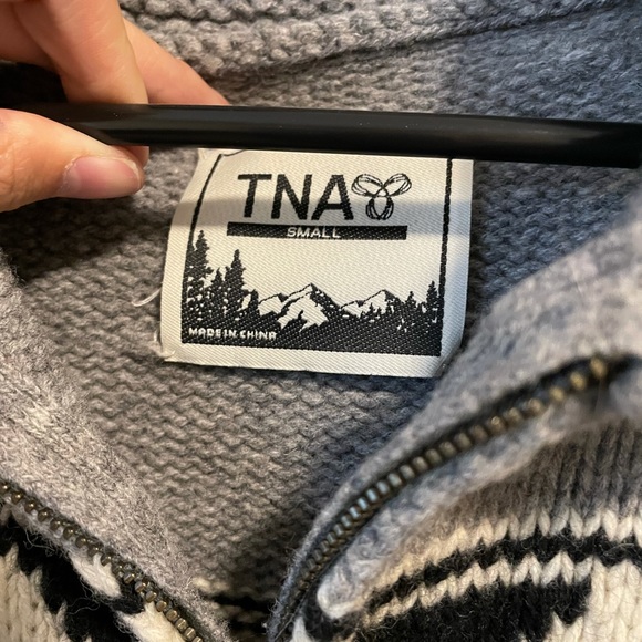 Aritzia Tna Cowichan size Small- Wool - Picture 3 of 3